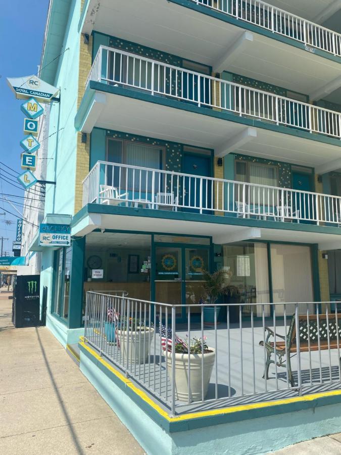 Royal Canadian Motel Wildwood Dış mekan fotoğraf