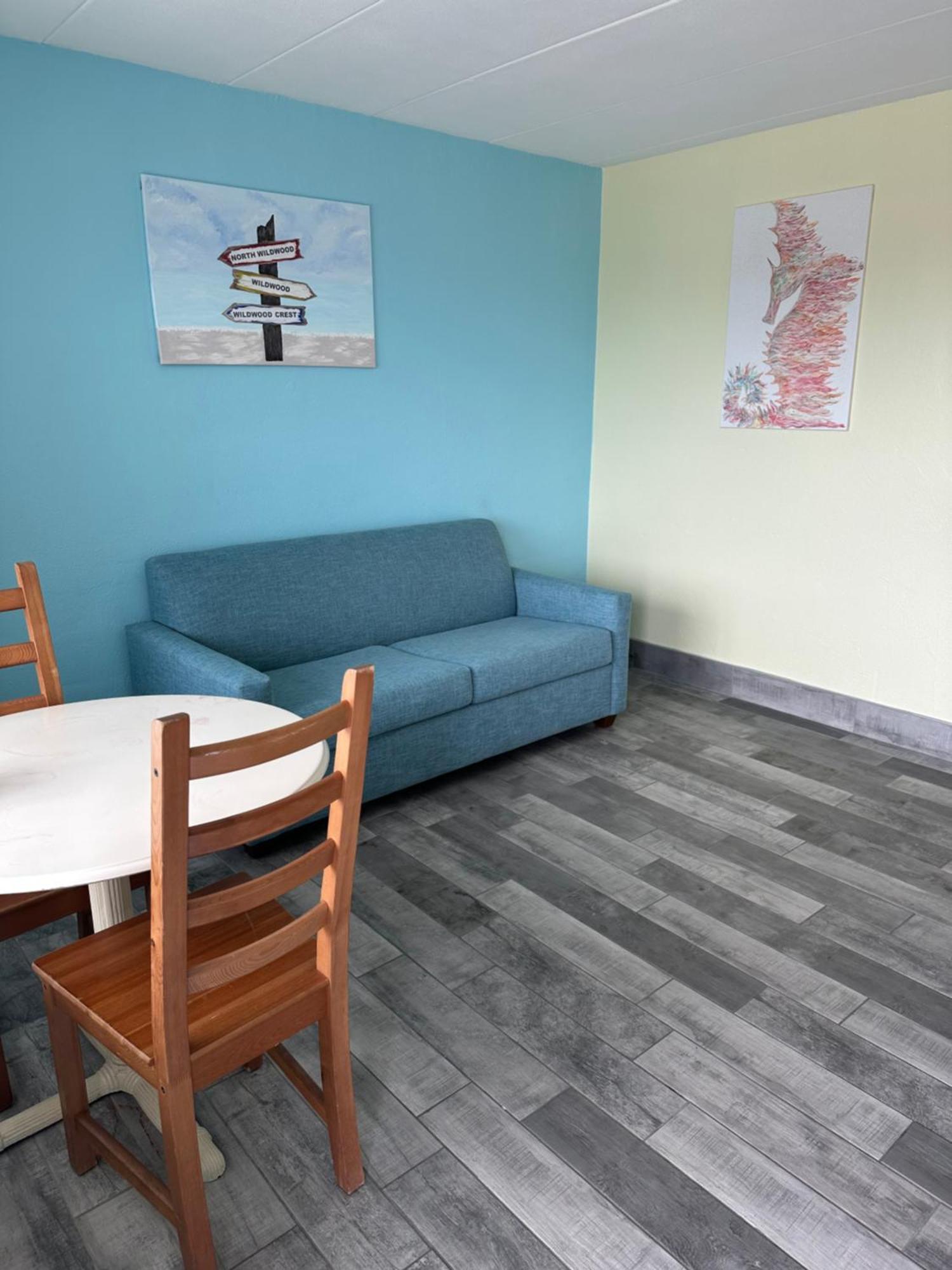 Royal Canadian Motel Wildwood Dış mekan fotoğraf